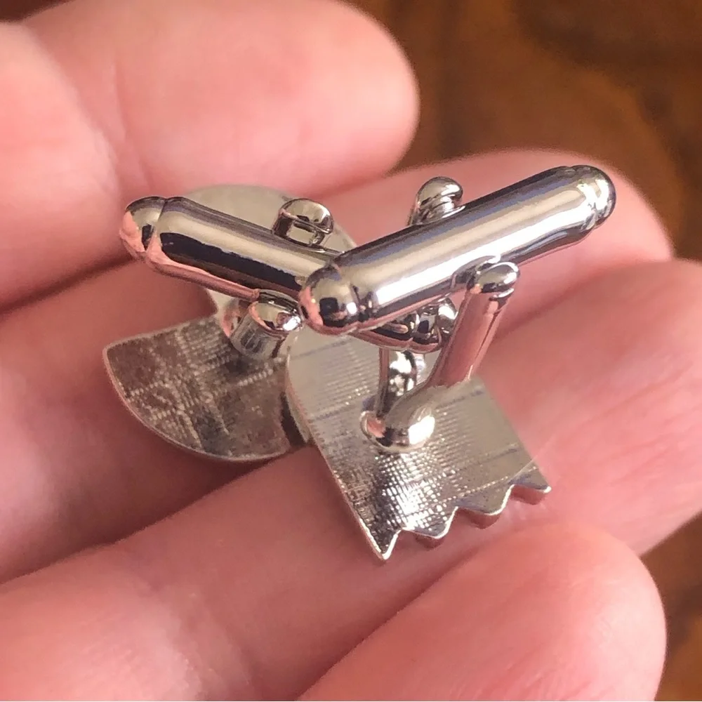 Men’s Pac Man & ghost 80s video game novelty silver cuff links